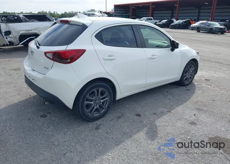 2020 Toyota Yaris Xle из США, поврежденный, VIN 3MYDLBJV0LY705097